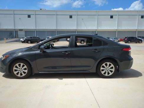 Used 2026 Toyota Corolla LE FWD image 8
