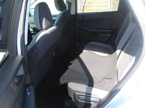 Used 2022 Ford Escape SE FWD image 19