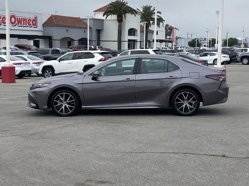 Certified 2023 Toyota Camry SE image 2
