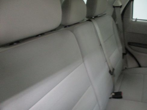 Used 2010 Ford Escape 4WD Hybrid image 12