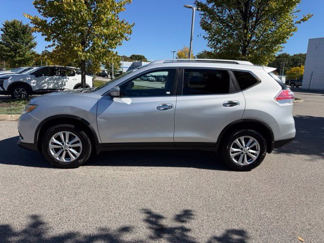 Used 2016 Nissan Rogue SV AWD/4WD image 11