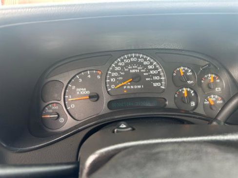 Used 2006 GMC Sierra 2500 W/T w/ Heavy-Duty Power Package RWD image 19