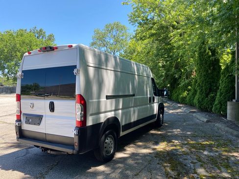 Used 2021 RAM ProMaster 2500 FWD image 5