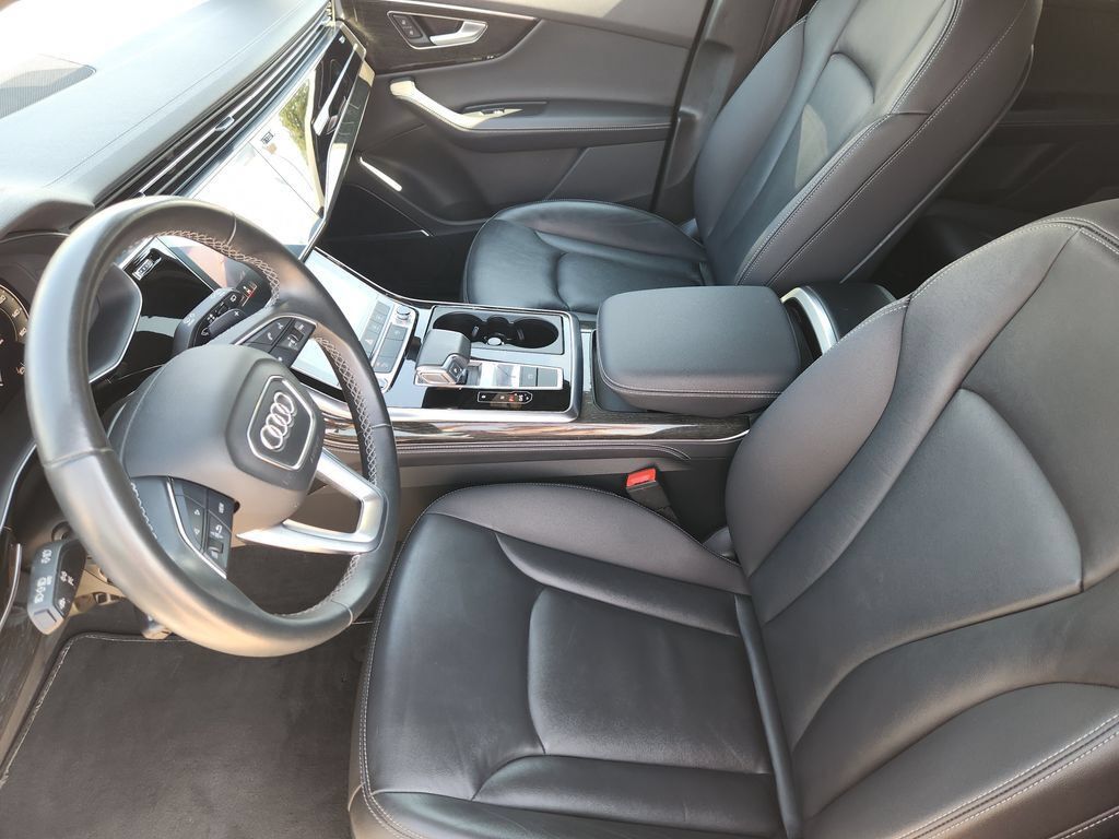 Used 2025 Audi Q7 3.0T Premium Plus AWD/4WD image 16