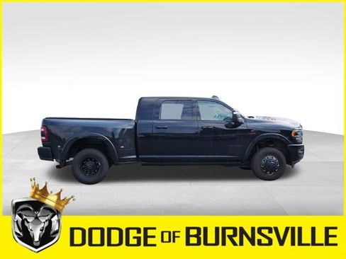 Used 2024 RAM 3500 Limited AWD/4WD image 11