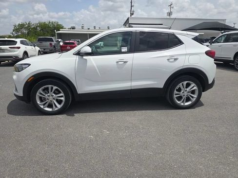 Used 2023 Buick Encore GX Preferred w/ Cold Weather Comfort Package FWD image 9