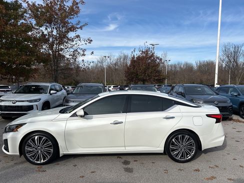 Used 2023 Nissan Altima 2.5 SL image 6