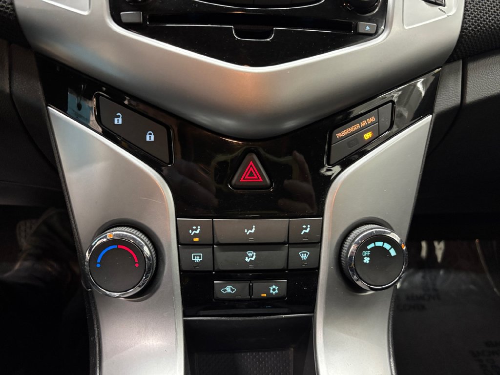 Used 2011 Chevrolet Cruze LT FWD image 22