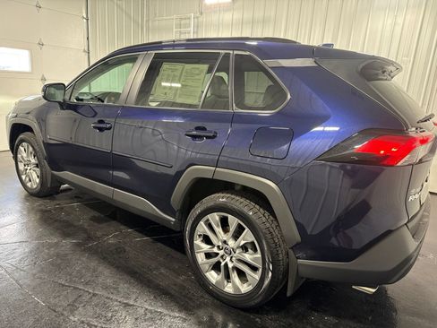 Used 2021 Toyota RAV4 XLE Premium AWD/4WD image 2