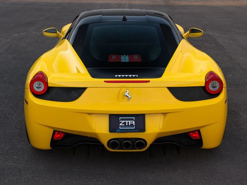Used 2010 Ferrari 458 Italia Coupe RWD image 16