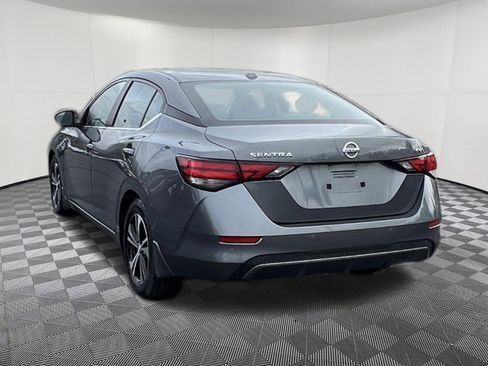 Used 2020 Nissan Sentra SV image 4
