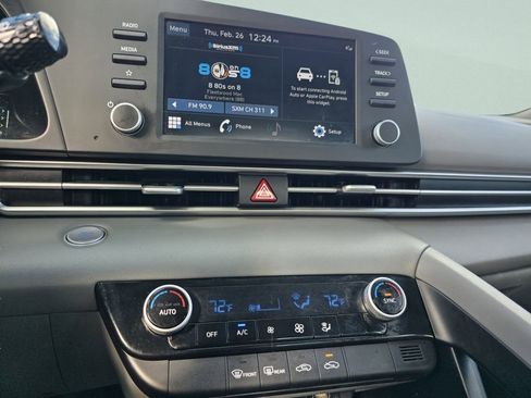 Used 2023 Hyundai Elantra SEL w/ Cargo Package image 4