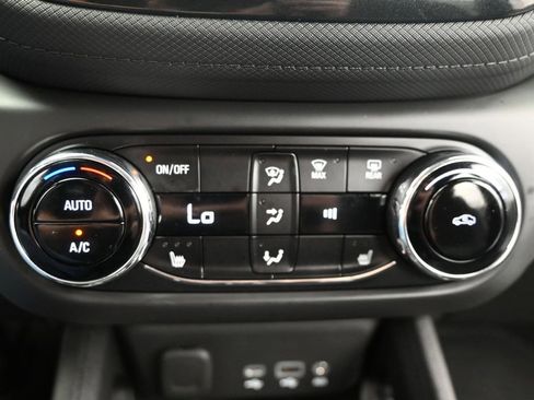 Used 2022 Chevrolet TrailBlazer LT w/ Convenience Package image 22