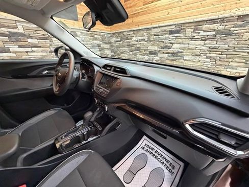 Used 2022 Chevrolet TrailBlazer LT w/ Driver Confidence Package FWD image 13