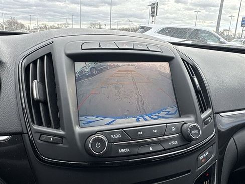 Used 2017 Buick Regal Premium image 14