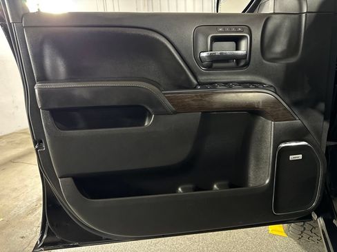 Used 2017 GMC Sierra 1500 Denali w/ Denali Ultimate Package AWD/4WD image 38