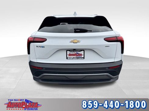 Used 2024 Chevrolet Blazer EV LT AWD/4WD image 11