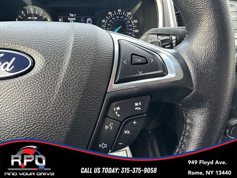 Used 2018 Ford Edge SEL image 20