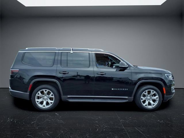 Used 2022 Jeep Wagoneer Series II AWD/4WD image 2