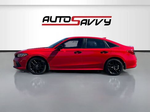 Used 2023 Honda Civic Sport image 4