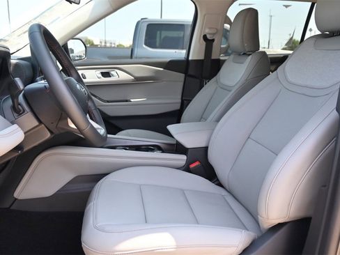 New 2025 Ford Explorer Active w/ Active Comfort Package image 42