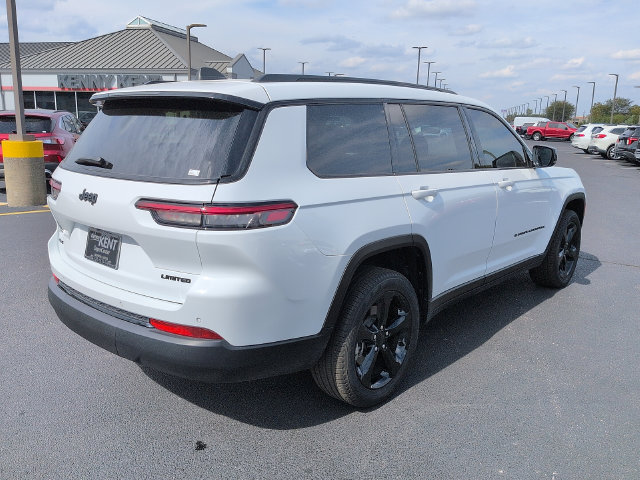 Used 2025 Jeep Grand Cherokee L Limited w/ Black Appearance Package AWD/4WD image 7