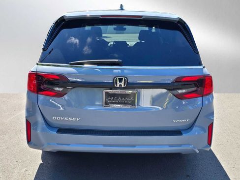 Used 2025 Honda Odyssey Sport-L image 4