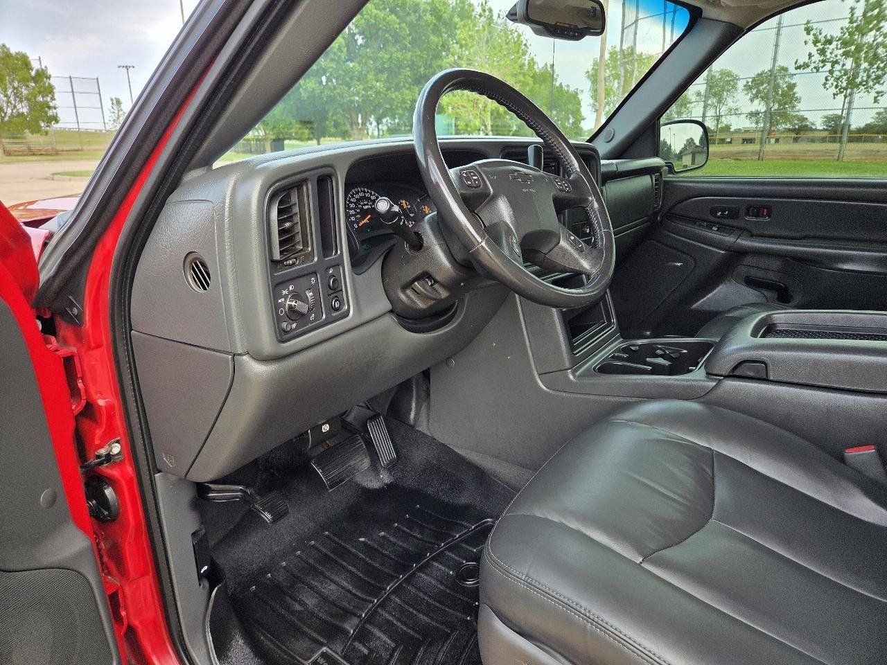 Used 2004 Chevrolet Avalanche Z66 RWD image 13