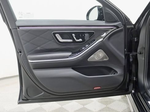 Used 2024 Mercedes-Benz S 63 AMG S image 43