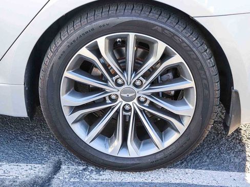 Used 2016 Hyundai Genesis 3.8 w/ Option Group 03 image 9