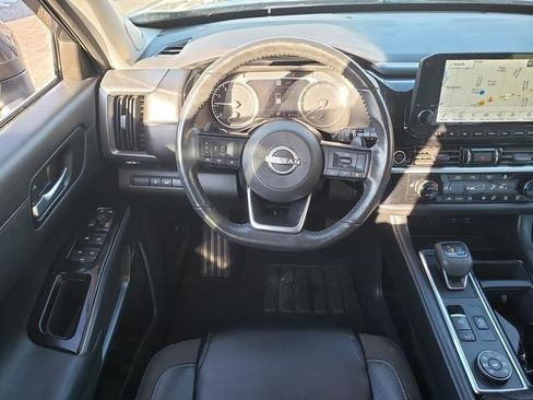 Certified 2023 Nissan Pathfinder SL w/ SL Premium Package image 16