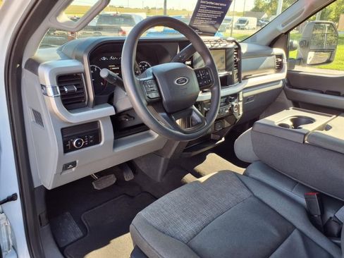Certified 2024 Ford F350 XLT image 7