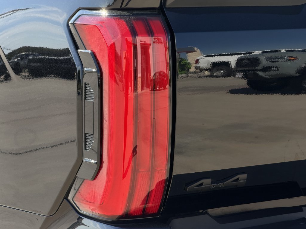 Used 2026 Toyota Tundra SR5 AWD/4WD image 11