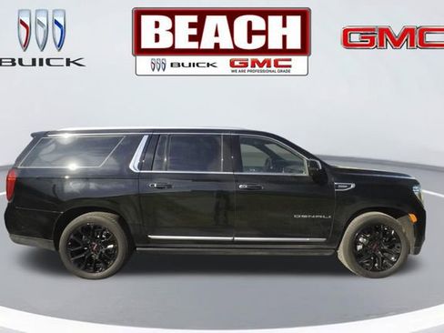 Used 2023 GMC Yukon XL Denali w/ Denali Reserve Package image 2