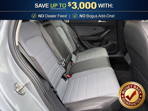 Used 2025 Volkswagen Jetta SE image 23