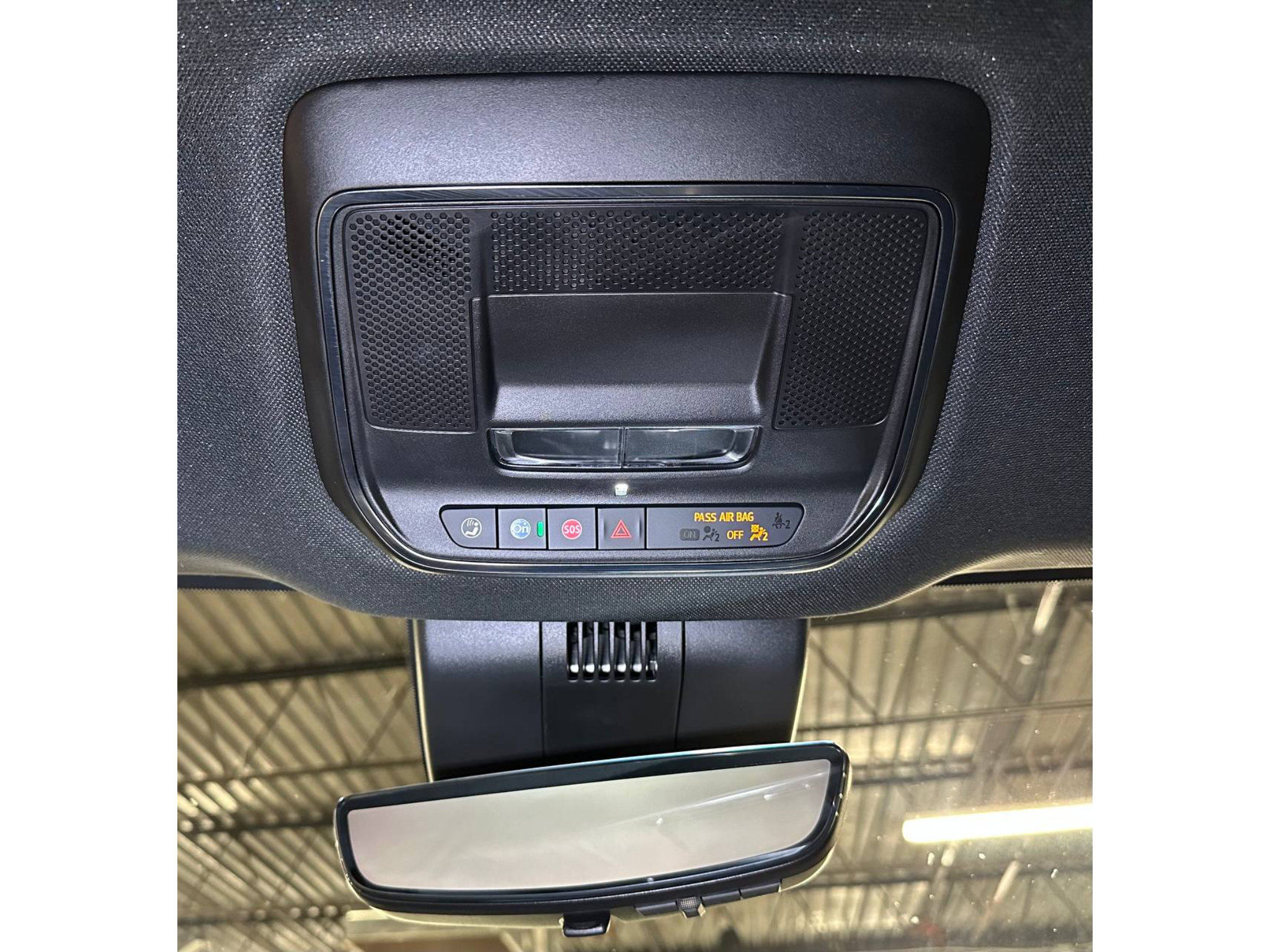 Used 2024 GMC Sierra EV Denali AWD/4WD image 37