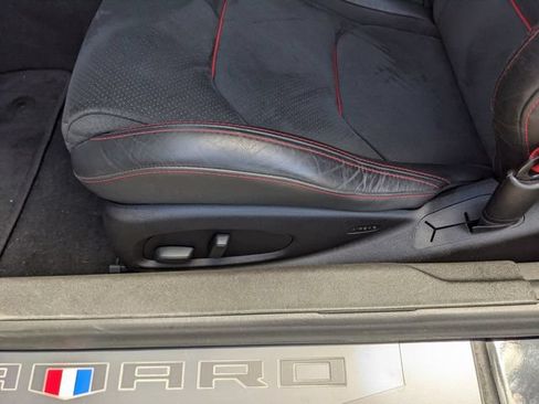 Used 2017 Chevrolet Camaro ZL1 RWD image 23