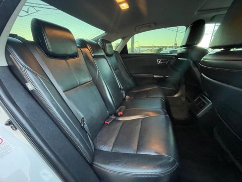 Used 2017 Toyota Avalon Touring image 14