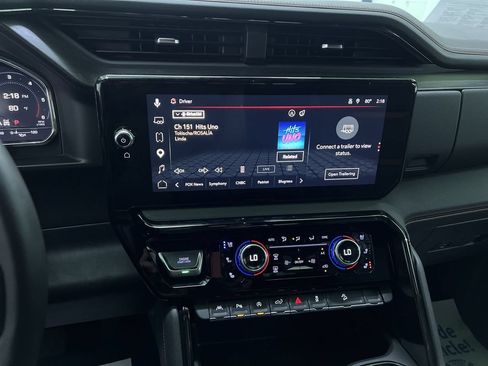 Used 2025 GMC Sierra 1500 AT4 w/ AT4 Premium Package AWD/4WD image 21