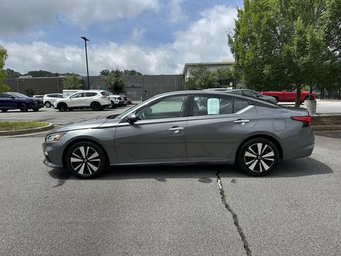 Certified 2022 Nissan Altima 2.5 SV FWD image 6