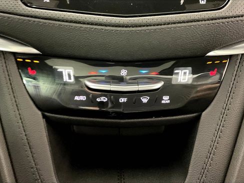 Used 2024 Cadillac XT5 Premium Luxury AWD/4WD image 36