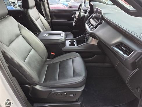 Certified 2023 Chevrolet Tahoe Z71 w/ Luxury Package image 15