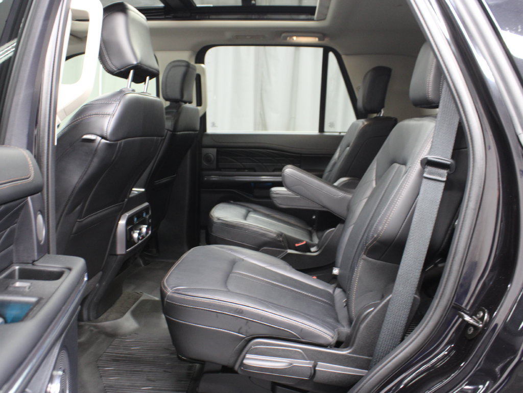 Used 2021 Ford Expedition Platinum AWD/4WD image 17