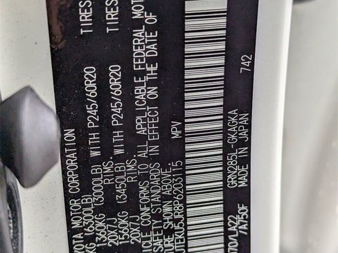 Used 2023 Toyota 4Runner Limited image 16