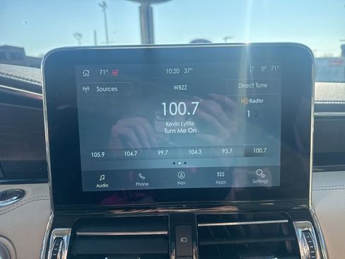 Used 2021 Lincoln Navigator Reserve w/ Luxury Package AWD/4WD image 39