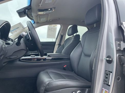 Used 2025 Genesis GV70 2.5T image 7