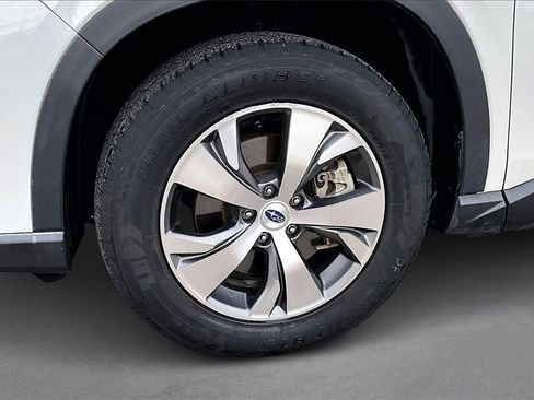 Used 2020 Subaru Ascent Premium w/ Convenience Package image 8