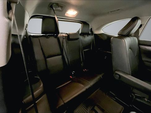 Used 2022 Toyota Highlander Limited AWD/4WD image 26