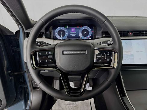 Used 2026 Land Rover Range Rover Evoque S AWD/4WD image 11
