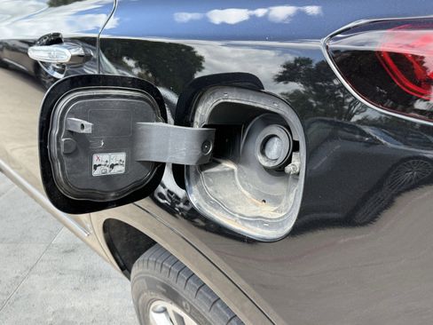 Used 2021 Cadillac XT5 Premium Luxury image 13